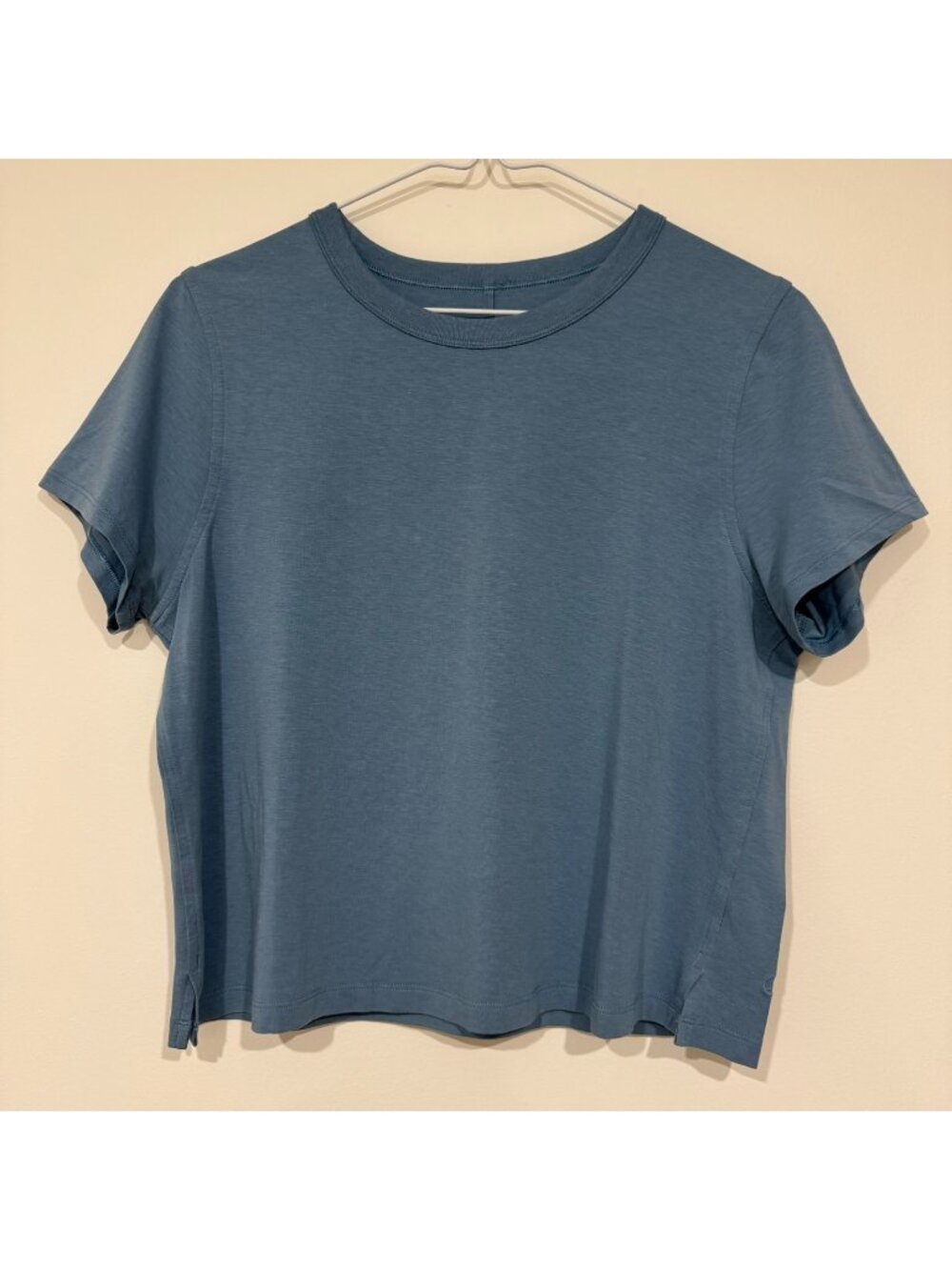 Lululemon Womens Classic Fit Cotton Blend Tee T-shirt Size 6 Utility Blue